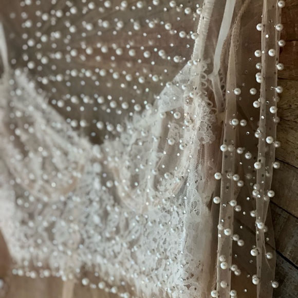 Beautiful mesh sheer diamond-pearl top with matching bralette (set) size L - Picture 3 of 8